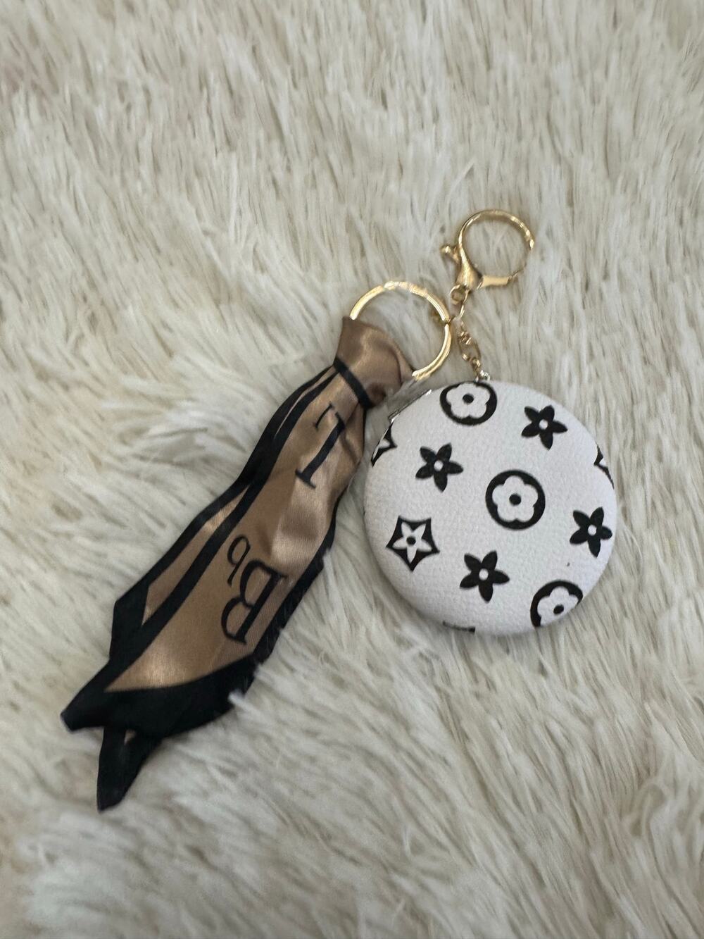 Fashion floral Black & white doble side mirror keychain with silky scarf